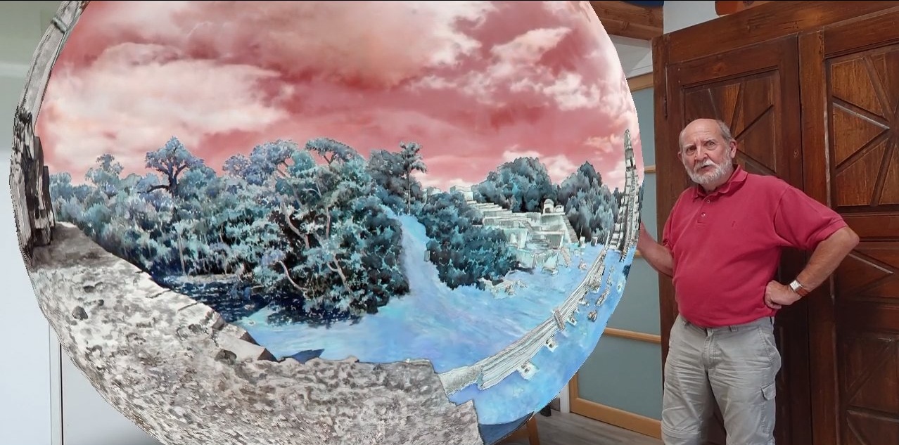 Matérialisation visuelle de l'aquarelle interactive « Tik'al (Mémoire maya 1) » ici orientation nord jungle et Grand-place vus de l'angle nord-est de la Pyramide des Masques (la sphère peut être agrandie à volonté pour y pénétrer à l'intérieur et voir à 360° tout le paysage environnant.